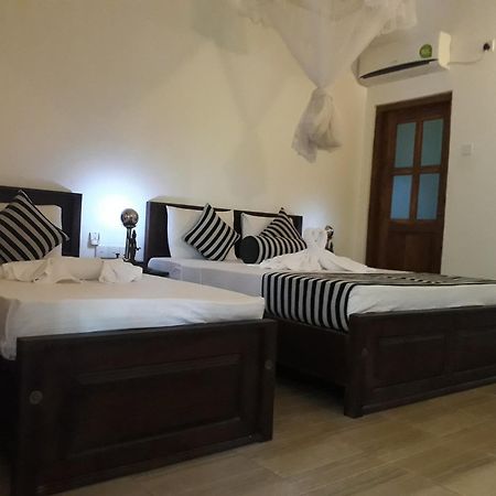 Isanka Lion Lodge Sigiriya Luaran gambar