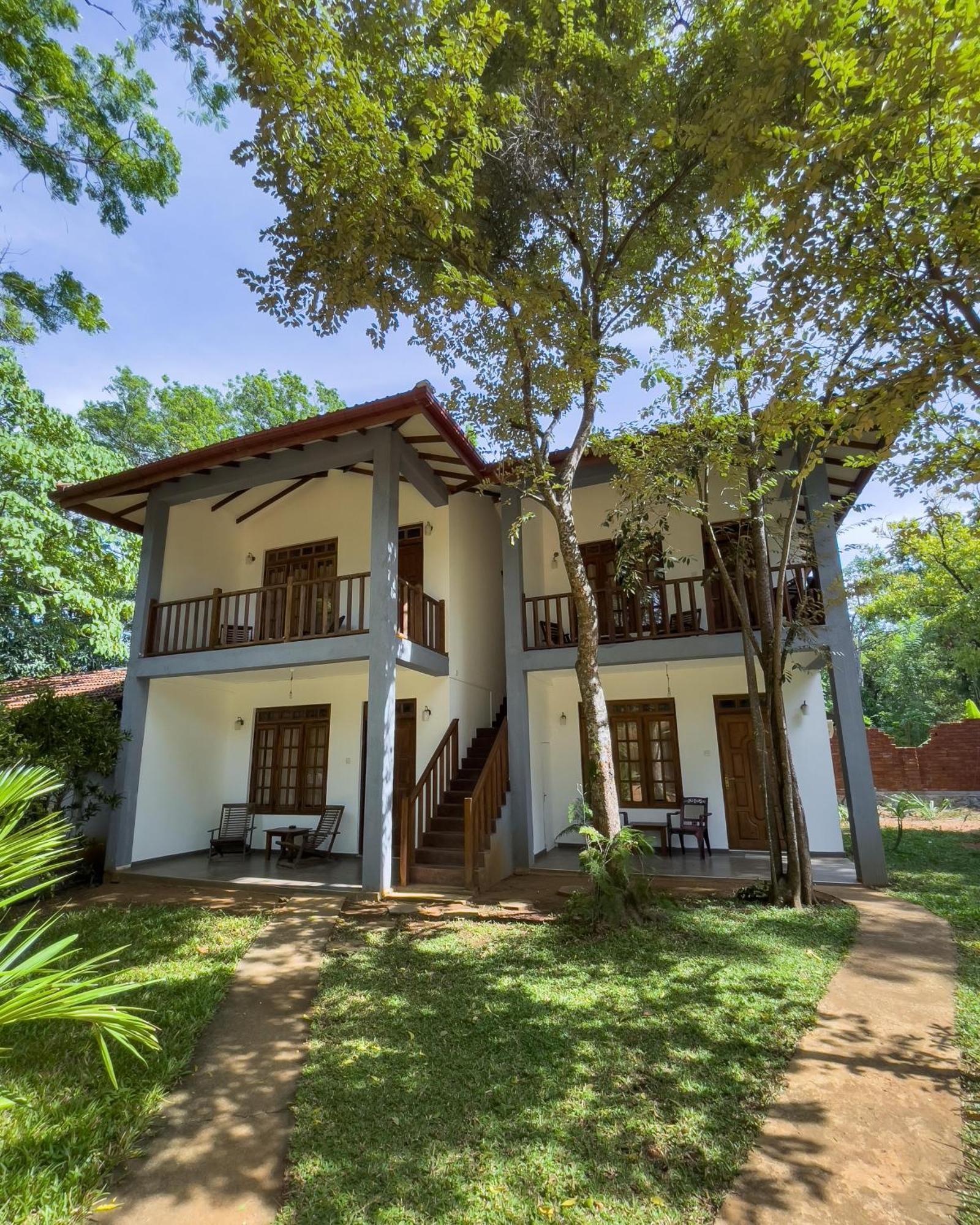 Isanka Lion Lodge Sigiriya Luaran gambar